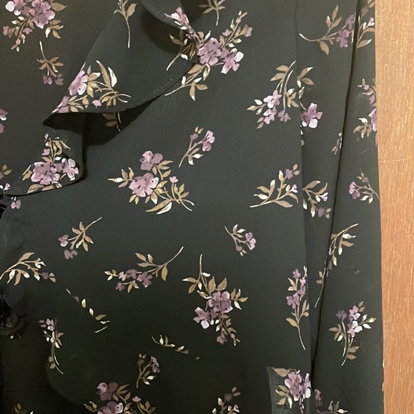 Garage Floral Tie-Front Sheer Crop Top - Picture 3 of 9